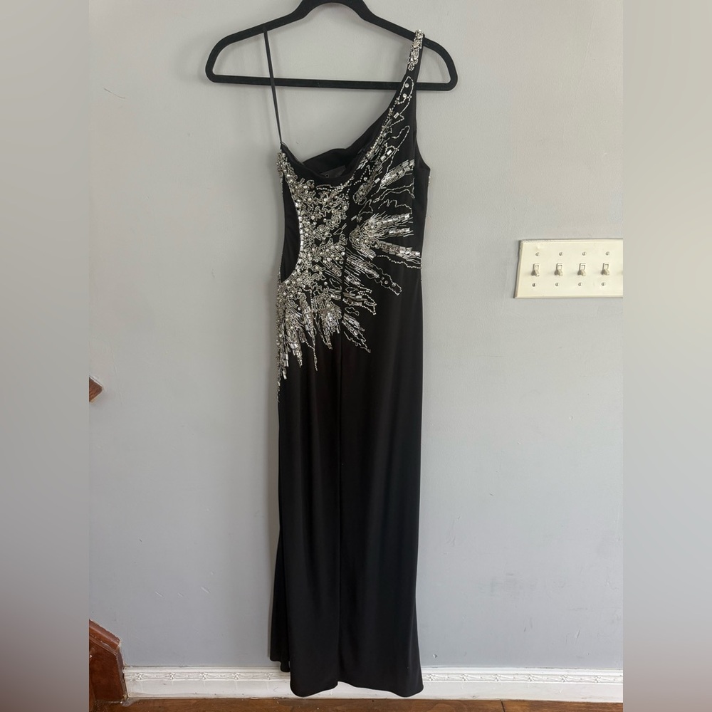 IEENA for Mac Duggal One shoulder long embellished dress size 4 - Picture 6 of 9